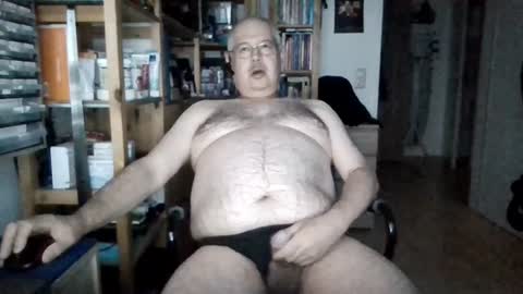 Snapshot of busibaer666 chatting on 06/20/26, 03:09 busi online show from 06/20/26, 03:09