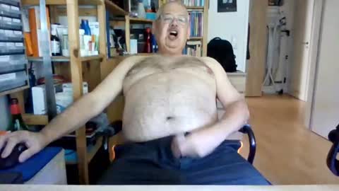 Snapshot of busibaer666 chatting on 07/14/26, 02:56 busi online show from 07/14/26, 02:56