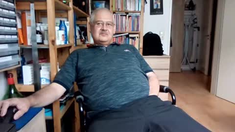 Snapshot of busibaer666 chatting on 07/19/26, 11:14 busi online show from 07/19/26, 11:14