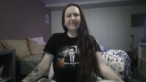 Snapshot of busteebetty chatting on 04/15/26, 10:11 busteebetty online show from 04/15/26, 10:11