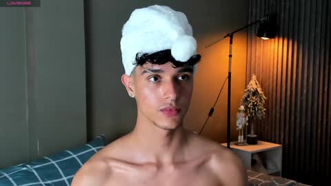 Buster independent model online show from 12/24/24, 05:16