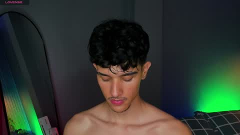 Buster independent model online show from 02/05/25, 06:24