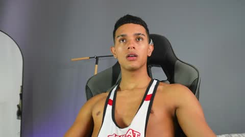 Snapshot of busterspinter chatting on 05/24/26, 02:33 Buster independent model online show from 05/24/26, 02:33