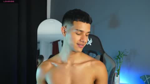 Snapshot of busterspinter chatting on 06/01/26, 11:28 Buster independent model online show from 06/01/26, 11:28