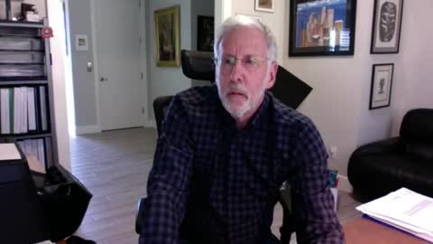 Snapshot of bustinout99 chatting on 02/26/25, 06:54 afternoon wood online show from 02/26/25, 06:54