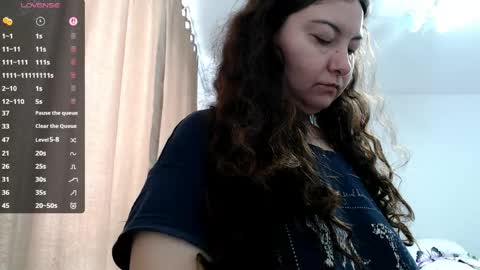 Snapshot of bustyemma chatting on 05/09/26, 10:09 Emma online show from 05/09/26, 10:09