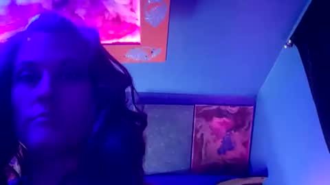 Snapshot of busybee83 chatting on 01/26/25, 09:19 busybee83 online show from 01/26/25, 09:19