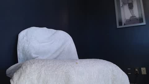 Snapshot of butch215 chatting on 12/23/24, 05:11 Butch online show from 12/23/24, 05:11