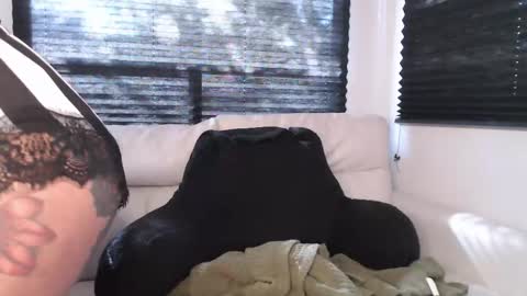 butterfly booty online show from 09/24/25, 02:53