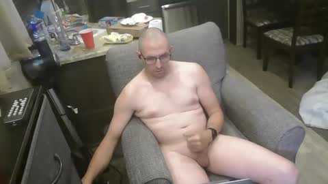 Snapshot of buttnaked4u1 chatting on 05/23/26, 05:50 buttnaked4u1 online show from 05/23/26, 05:50