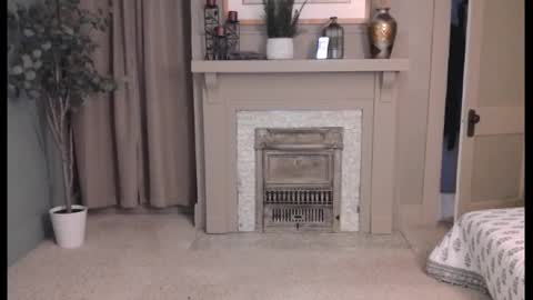 Snapshot of buttnakedfun954737 chatting on 02/08/25, 09:36 Miles online show from 02/08/25, 09:36