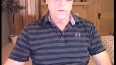 Miles online show from 02/09/25, 05:43