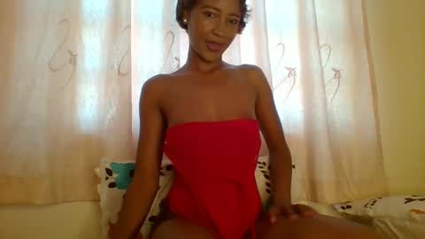 Snapshot of buttter_cup chatting on 10/01/25, 06:30 Claudia online show from 10/01/25, 06:30
