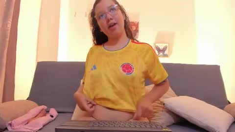 BUNNY BELLA online show from 06/28/26, 03:23
