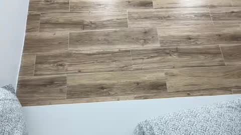 Snapshot of buzz5127 chatting on 11/22/25, 02:21 buzz5127 online show from 11/22/25, 02:21