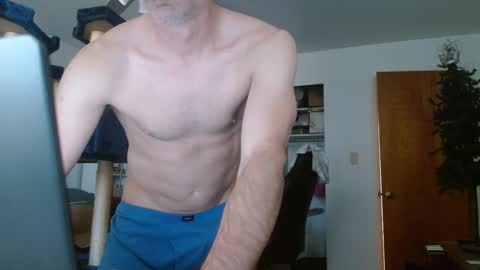 bwall1425 online show from 02/28/25, 03:37