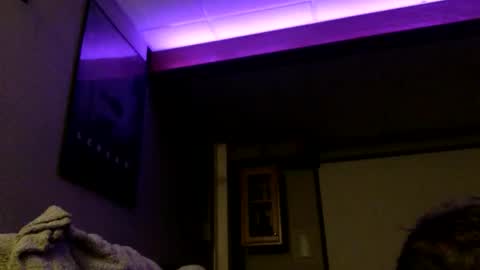 Snapshot of bwc772667 chatting on 11/15/25, 09:28 bwc772667 online show from 11/15/25, 09:28