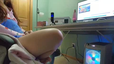 Snapshot of bxdieelatina chatting on 02/08/26, 01:42 bxdieelatina online show from 02/08/26, 01:42