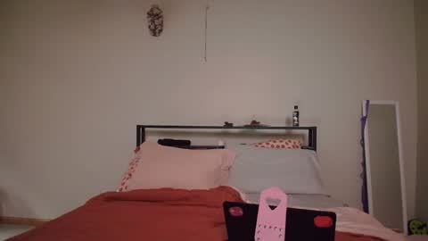 Snapshot of bxdieelatina chatting on 02/24/26, 07:12 bxdieelatina online show from 02/24/26, 07:12