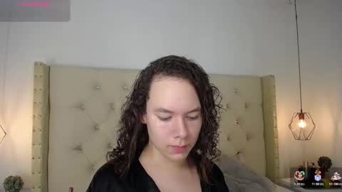 bycandy_ online show from 10/30/25, 12:17