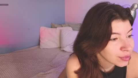 Kira online show from 05/04/26, 10:44