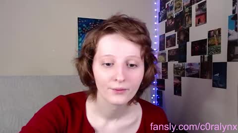 Snapshot of c0ralynx chatting on 03/04/25, 02:10 C0ralynx online show from 03/04/25, 02:10