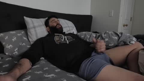 Snapshot of c2cmee chatting on 12/16/24, 08:48 c2cmee online show from 12/16/24, 08:48