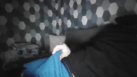 Snapshot of c_drik62 chatting on 02/10/25, 05:25 c_drik62 online show from 02/10/25, 05:25