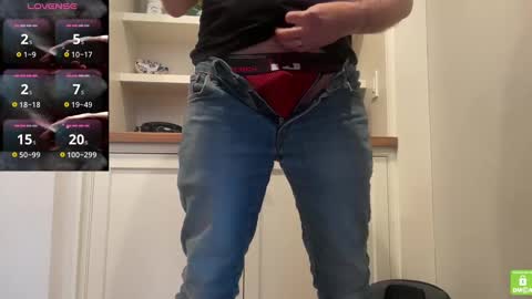 Snapshot of ca77here chatting on 11/13/25, 03:55 ca77here online show from 11/13/25, 03:55