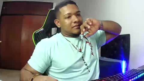 Snapshot of caballerozodi chatting on 12/03/25, 09:02 caballerozodi online show from 12/03/25, 09:02