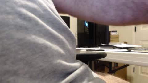 Snapshot of cadman6000 chatting on 12/20/24, 02:27 cadman6000 online show from 12/20/24, 02:27