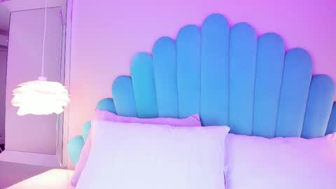 Caitlyn  online show from 03/08/25, 09:51