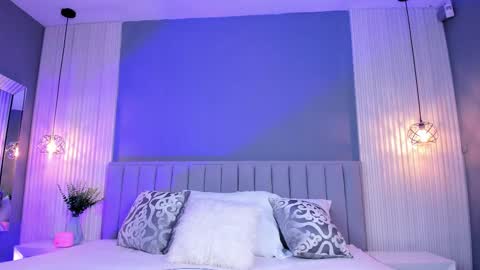 Caitlyn  online show from 09/16/25, 11:17