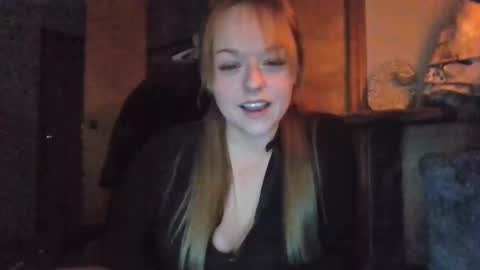 Caity online show from 11/14/25, 03:27