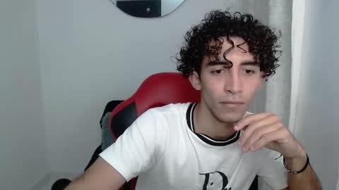 Snapshot of caius_fox chatting on 02/04/26, 10:54 caius online show from 02/04/26, 10:54