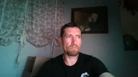 Snapshot of calbry82 chatting on 05/04/26, 02:40 calbry82 online show from 05/04/26, 02:40