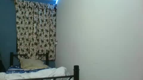 Snapshot of calienteh0t chatting on 12/24/24, 07:39 calienteh0t online show from 12/24/24, 07:39