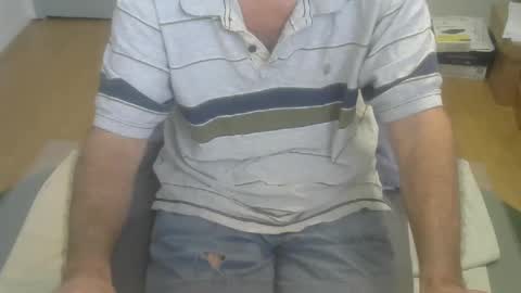 Snapshot of califun4u chatting on 12/13/24, 10:23 califun4u online show from 12/13/24, 10:23