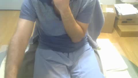 Snapshot of califun4u chatting on 01/16/25, 01:58 califun4u online show from 01/16/25, 01:58