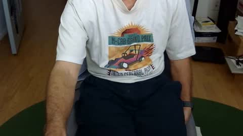 Snapshot of califun4u chatting on 11/06/25, 08:32 califun4u online show from 11/06/25, 08:32