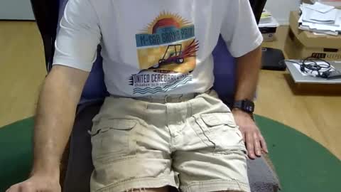 Snapshot of califun4u chatting on 11/29/25, 01:30 califun4u online show from 11/29/25, 01:30