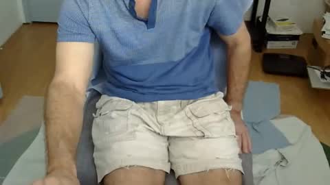 Snapshot of califun4u chatting on 12/16/25, 06:57 califun4u online show from 12/16/25, 06:57