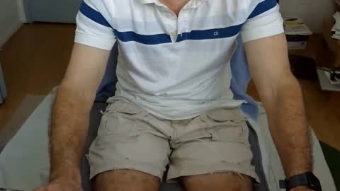 Snapshot of califun4u chatting on 12/17/25, 08:48 califun4u online show from 12/17/25, 08:48