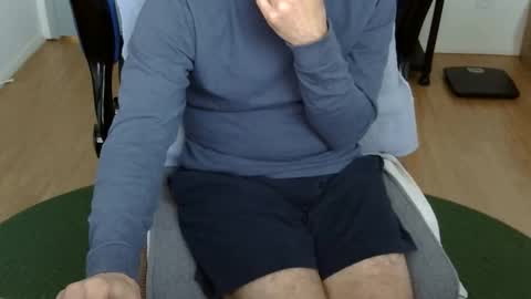 Snapshot of califun4u chatting on 02/21/26, 01:06 califun4u online show from 02/21/26, 01:06