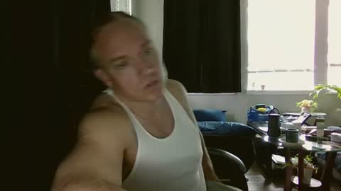Snapshot of caligrown1154 chatting on 06/03/26, 01:08 caligrown1154 online show from 06/03/26, 01:08