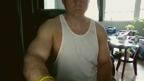 Snapshot of caligrown1154 chatting on 06/03/26, 02:33 caligrown1154 online show from 06/03/26, 02:33