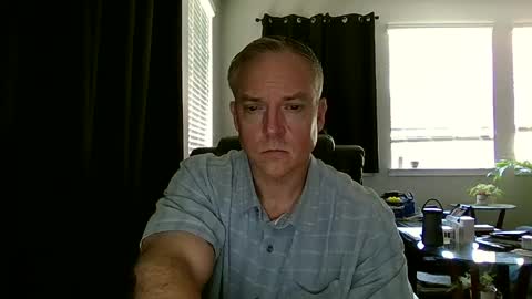 Snapshot of caligrown1154 chatting on 06/05/26, 12:17 caligrown1154 online show from 06/05/26, 12:17