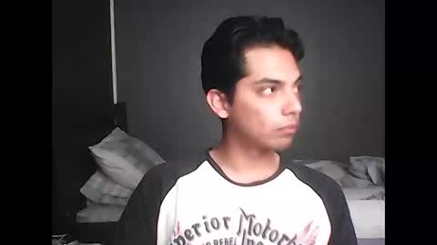 Snapshot of caligula_99 chatting on 01/18/26, 07:39 Calgula online show from 01/18/26, 07:39