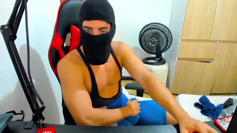 calihotcaliente27 online show from 01/20/25, 04:12