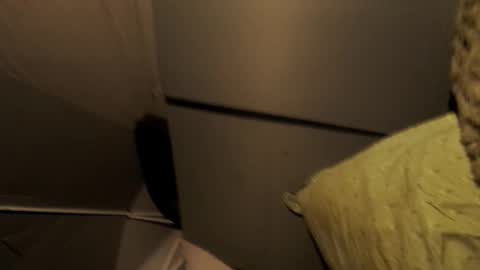 Snapshot of calisguitar chatting on 01/25/25, 11:55 Calisguitar online show from 01/25/25, 11:55